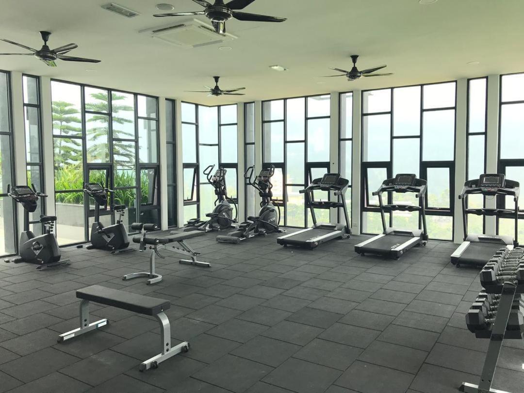 Vista Residences Free Wifi & 1 Parking Apartment