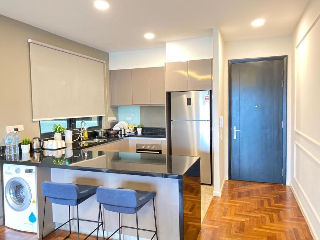 Vista Residences Free Wifi & 1 Parking Apartment